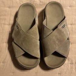 Women’s Slides