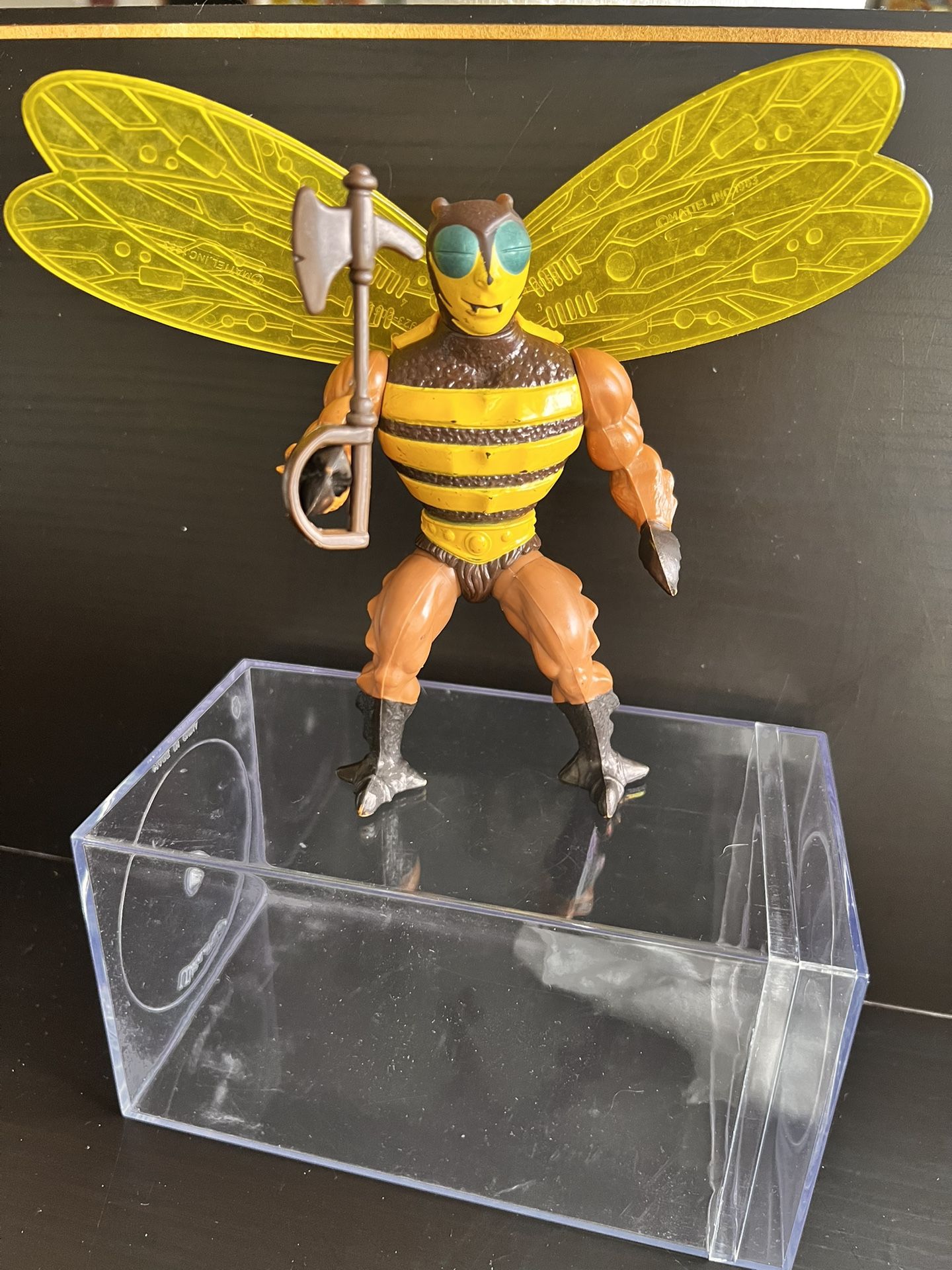 Vintage 1983 Buzz Off with Weapon He-Man Masters of the Universe