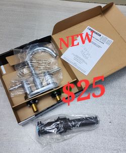 Glacier Bay
Bathroom Faucet 