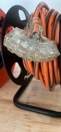 outdoor extension cords x2