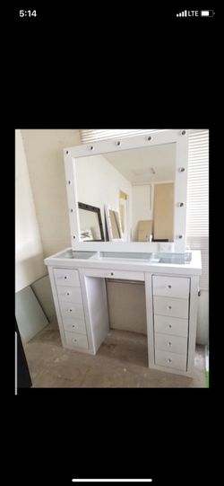 Makeup desk and mirror vanity