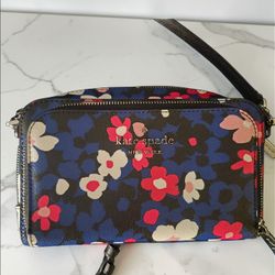 KATE SPADE CROSSBODY NWOT