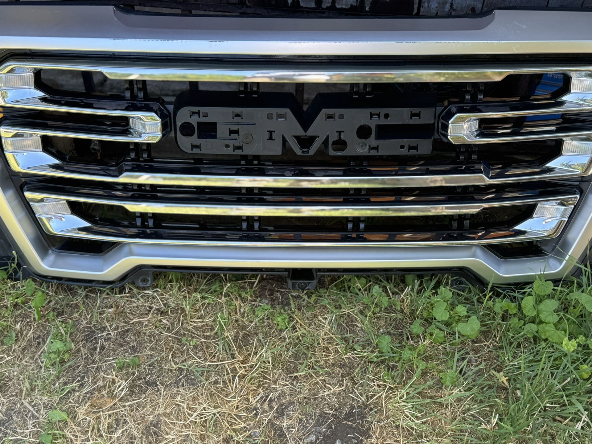 GMC SIERRA 2020 GRILL