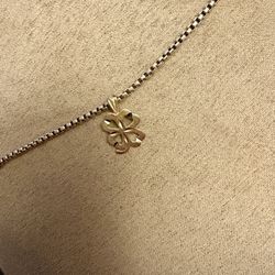Gold 14 K Clover Charm 
