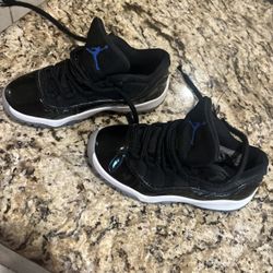 Jordan Space Jams (low)