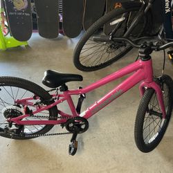 Cannondale Quick 20 Girls Bike