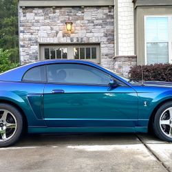 2004 Ford Mustang