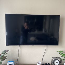 TCL 55 inch roku Android TV