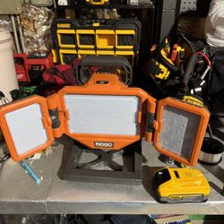 Ridgid 3,500 Lumens Light 
