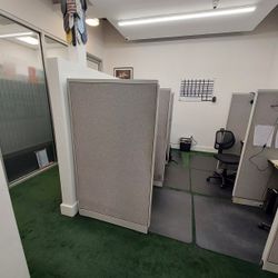 6 Office Cubicle Workstations – Complete Set – Ready for Pickup