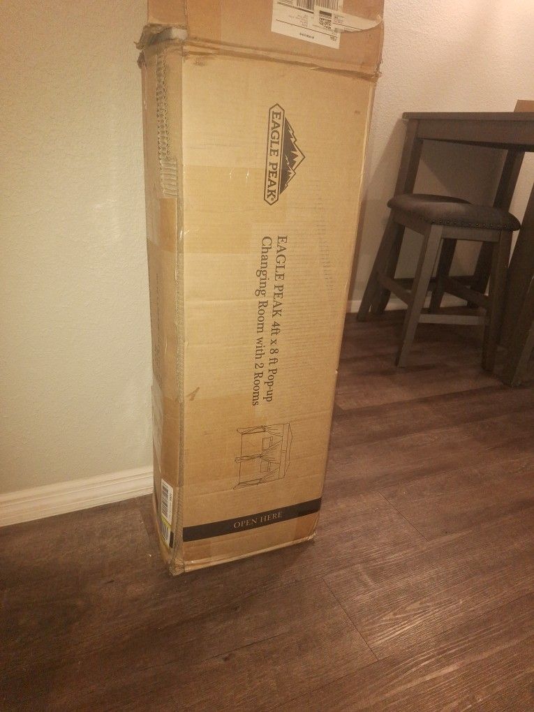 Eagle Peak 4ft X 8ft Pop Up Changing Room With 2 I Rooms