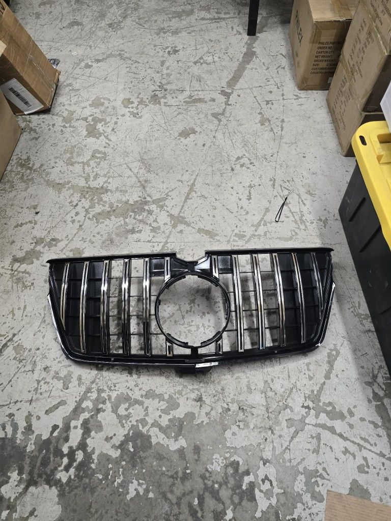 Mercedes-Benz GL Class X164 (2006-2012) GRILL.