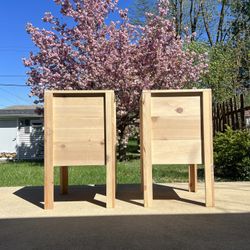 Handcrafted Cedar Wood Planter Boxes- Made To Order