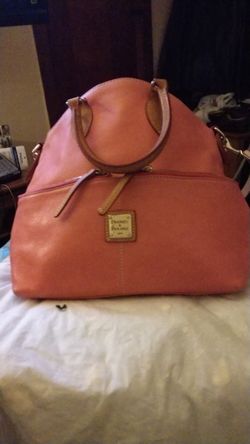 Dooney nburke pink leather