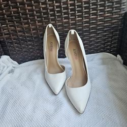 White Stiletto Heels (Size 7)
