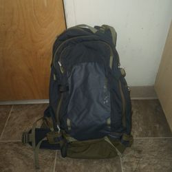 Large "DAKINE" Hiking and Camping Trail Backpack