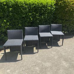 Set Of 4 Dark Wicker Chairs