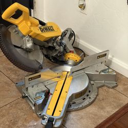 Dewalt Model DWS77912 Inch Double Bevel Compound Miter Saw