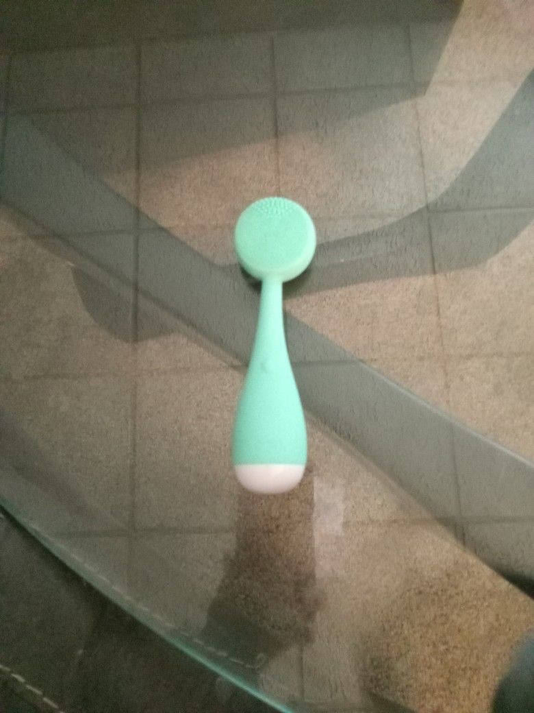 $35 WAS $400 PMD ELECTRIC VIBRATING FACE SCRUB