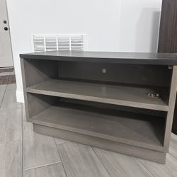 TV/End Table 