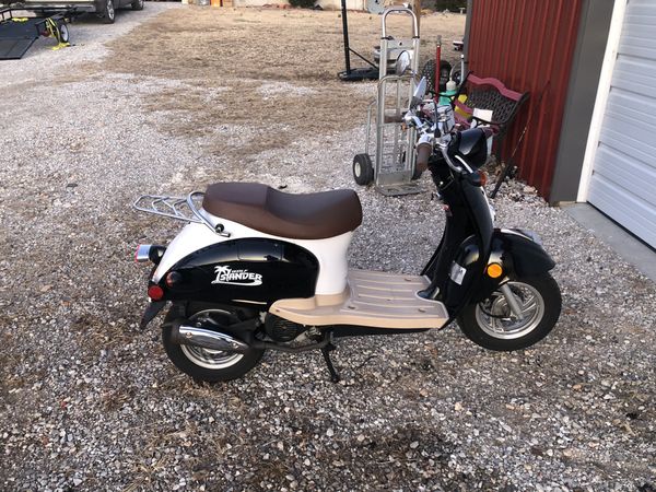 Wolf island 49cc scooter