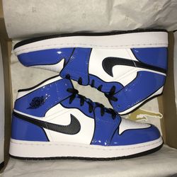 Air Jordan 1 Mid Signal Blue Gs 6 5y For Sale In Los Angeles Ca Offerup Air Jordan 1 Mid Signal Blue Gs 6 5y For Sale In Los Angeles Ca Offerup