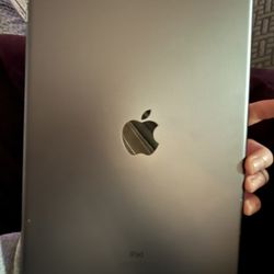 iPad 8th Gen. 32gb