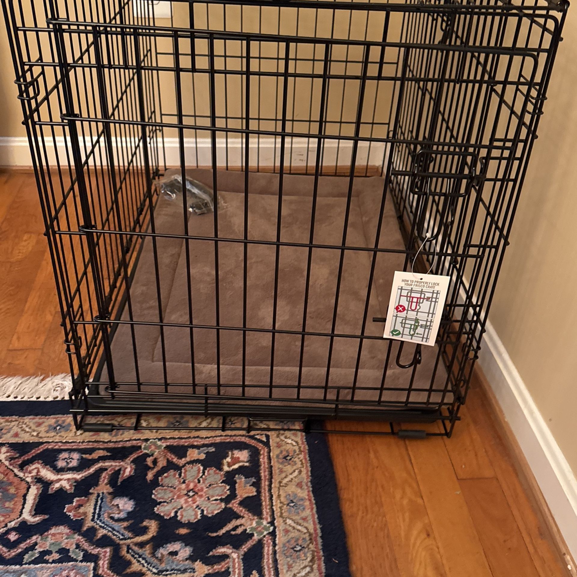 Frisco Dog Crate And Liner