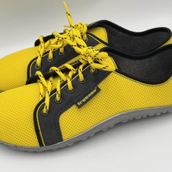 Leguano Yellow Barefoot Athletic Sneaker Lace Up Shoes EU 43 Womens 12 Mens 10