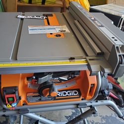 Ridgid 10in Heavy Duty Table Saw W. Stand 