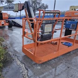 Boom Lift 86’ Telescopic 