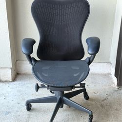 Herman Miller Mirra 2 – The Ultimate Professional Ergonomic Office Chair