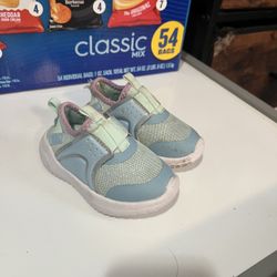 Girls Toddler Shoes Size 5/6