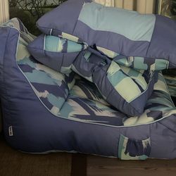 Big Joe pool Float (2) 
