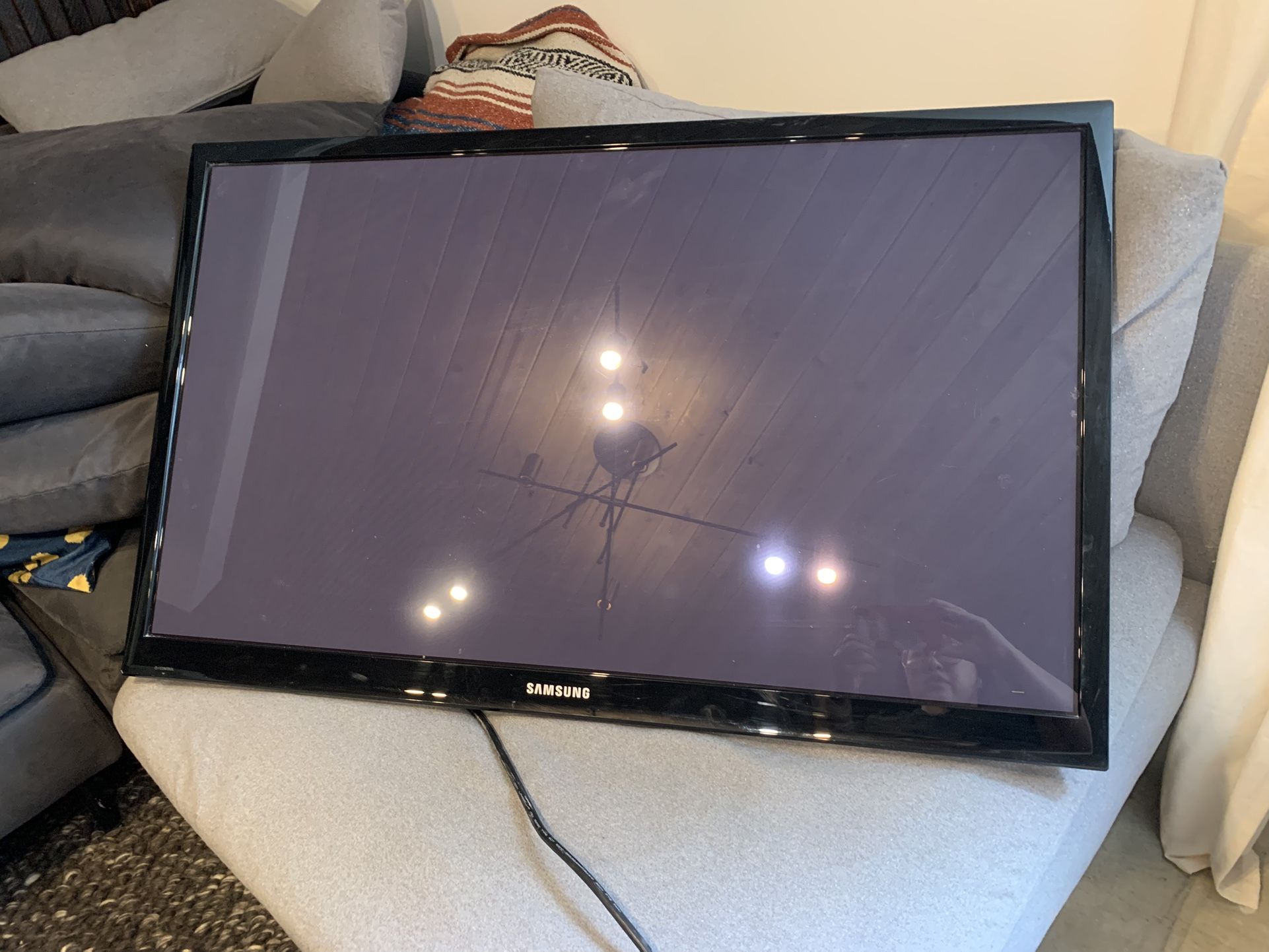 FREE 43” Samsung TV and 46” Panasonic TV, Year 2011 and 2012