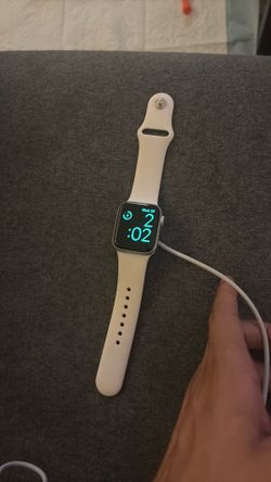 Apple Watch SE 40 mm