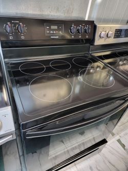 Frigidaire Electric Stove