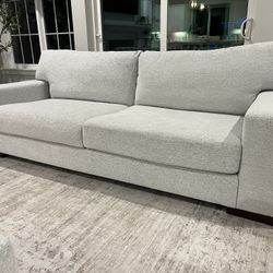 Belvoir Performance Sofa 