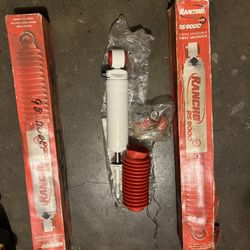 RANCHO RS9000 shock absorbers brand new i have 2