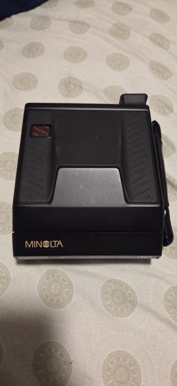 Minolta Instant Pro Instant Film Camera
