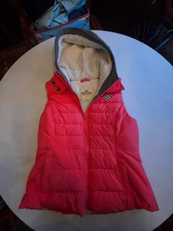 Women’s  Hollister Vest Pink