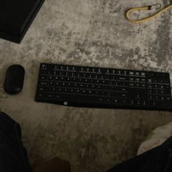 Pro keyboard lightly used