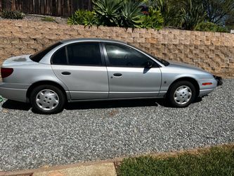 2002 Saturn SL1