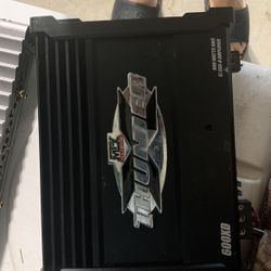 Digital  600 Watts Amplifier 