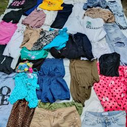 Bundle Of Clothes For Woman Size Medium 40 Ies Good Condition Mix Of Everything Lots Of Cute Clothes Asking $65 Obo 