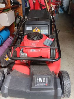 CRAFTSMAN Forward Wheel Drive Self-Propelled  Lawnmower