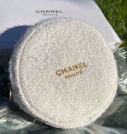 ChaneI makeup pouch new in box Maquillaje Regalos Mujer