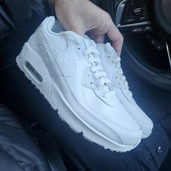 New Air Max 90 Size 8 Womens