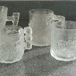 Vintage Set Of 4 McDonald's Flinstones Collectible Glass Mugs 