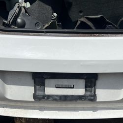 2003-2005 BMW Z4 CONVERTIBLE REAR BUMPER W/ TAILLIGHTS 